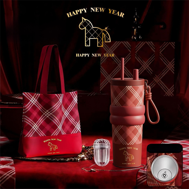 British Equestrian Plaid Insulated Travel Mug 710ml - Red